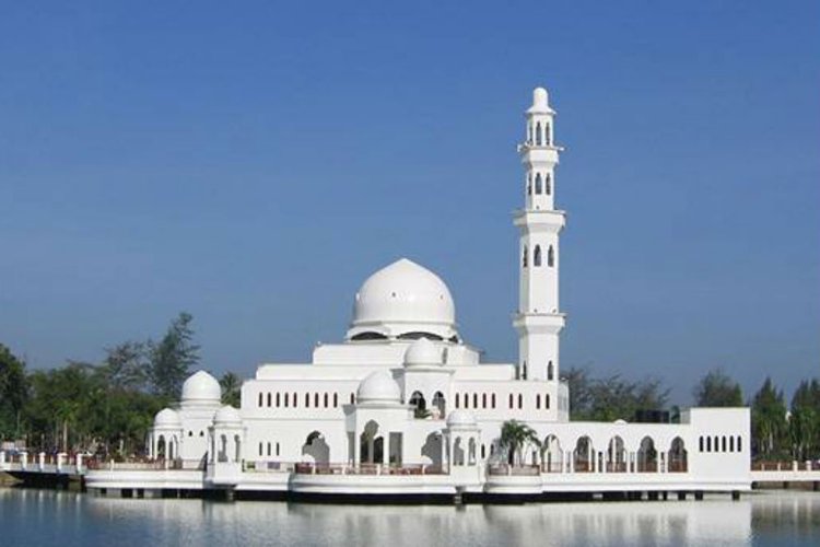 5 Masjid Paling Indah dan Populer di Penang | Travel.Dream.co.id
