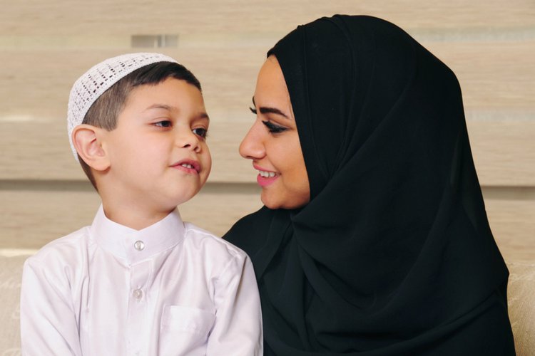 Terapkan Cara Islami Agar Anak Betah Di Rumah Parenting
