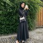 Inspirasi Gaya Hijab Classic Feminin dengan Dress Hitam ala Inas Rana Fagastia