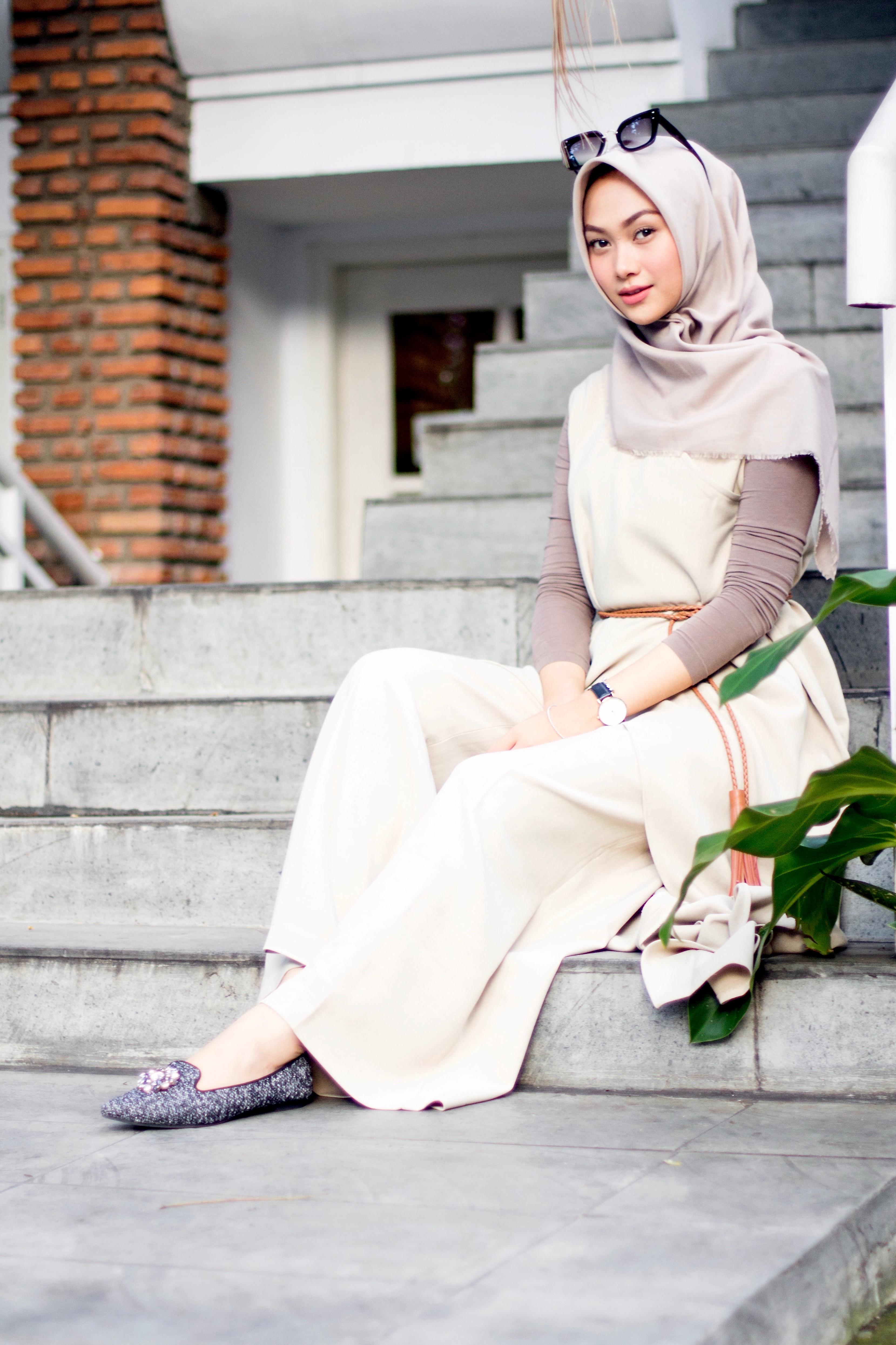 outfit hijab semi formal