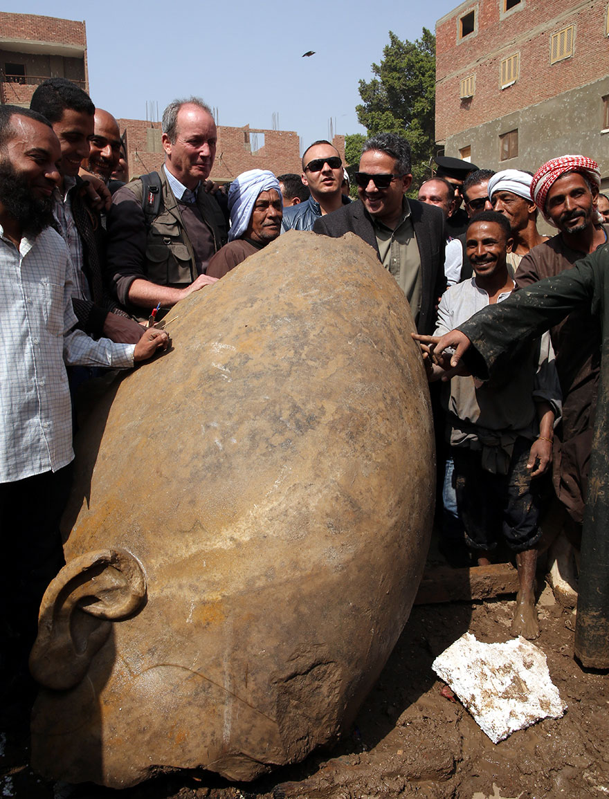 Patung Ramses II