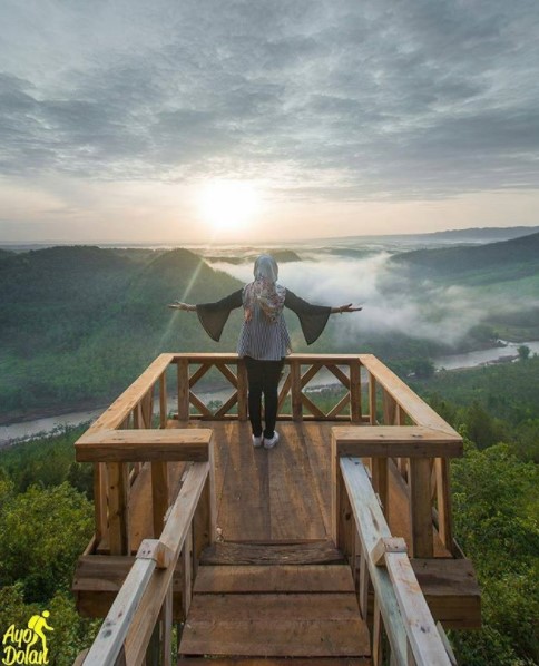 Cewek Berhijab Cantik Selfie Di Tempat Wisata. / 26 Cafe Cantik Di Bali 2021 Secret Spot Para Celebgram