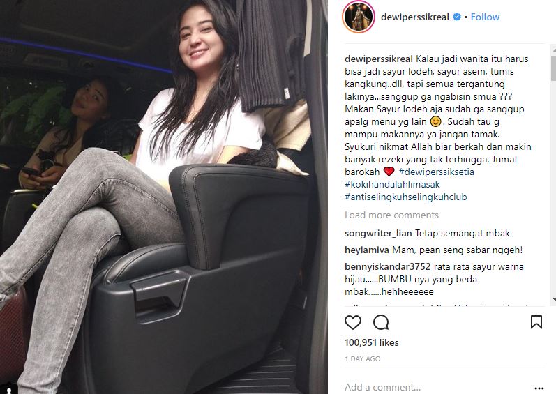 Dewi Perssik curhat di Instagram