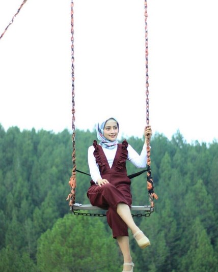 Viral Berseragam Smp Polwan Adelia Kini Cantik Berhijab Hijab Dream Co Id