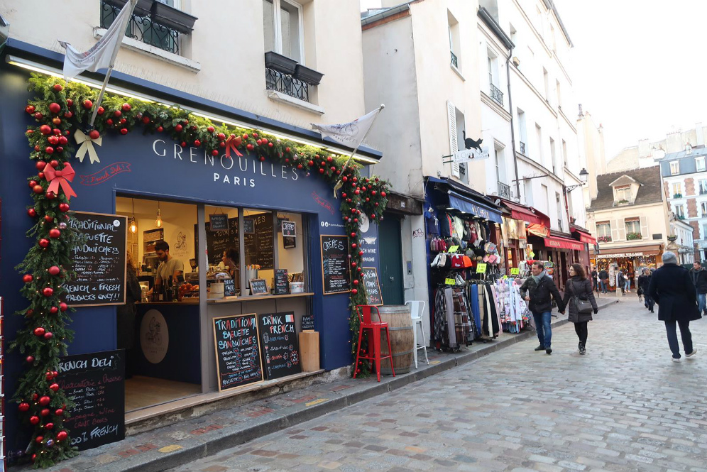 Travel in Style di Montmartre, Paris