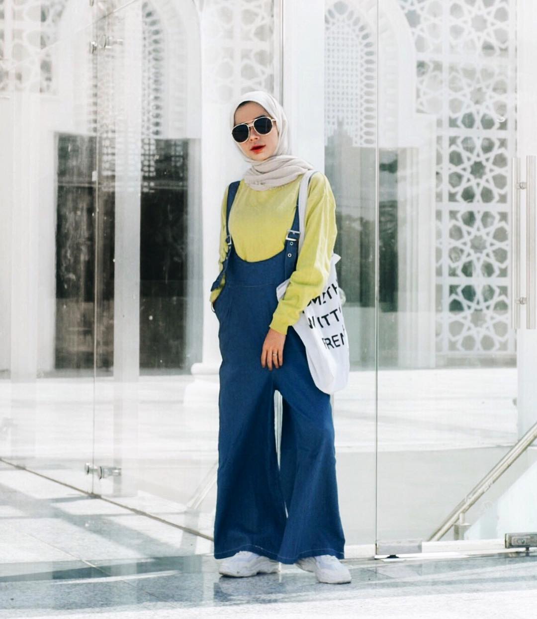 Busana Overall