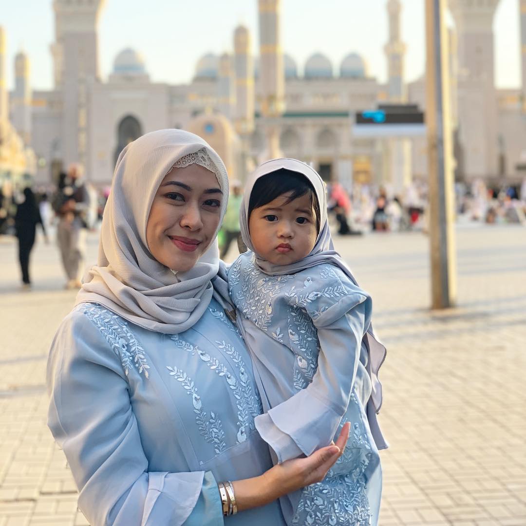 Aliya Rajasa Berhijab