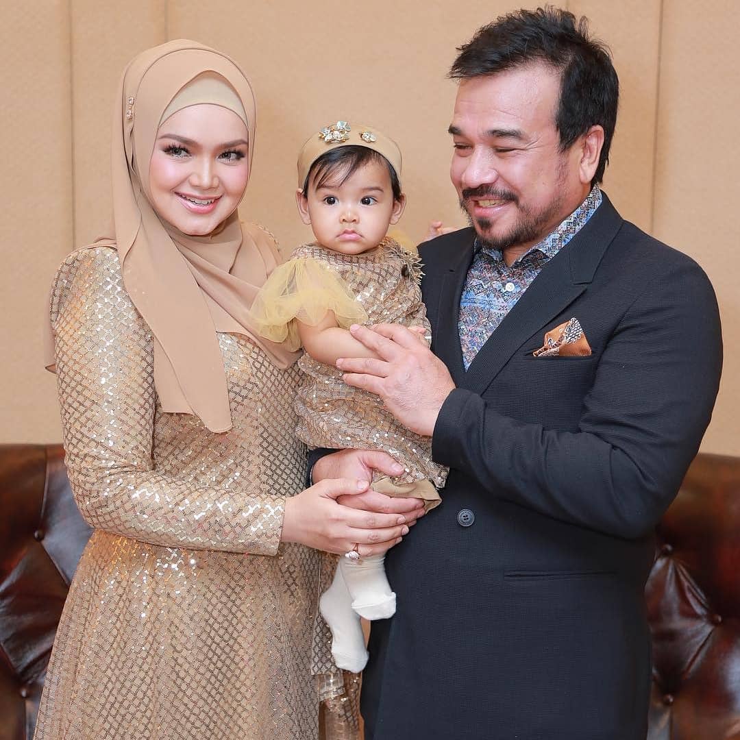 Intip Busana Mewah Siti Nurhaliza Di Pesta Ulang Tahun HijabDream