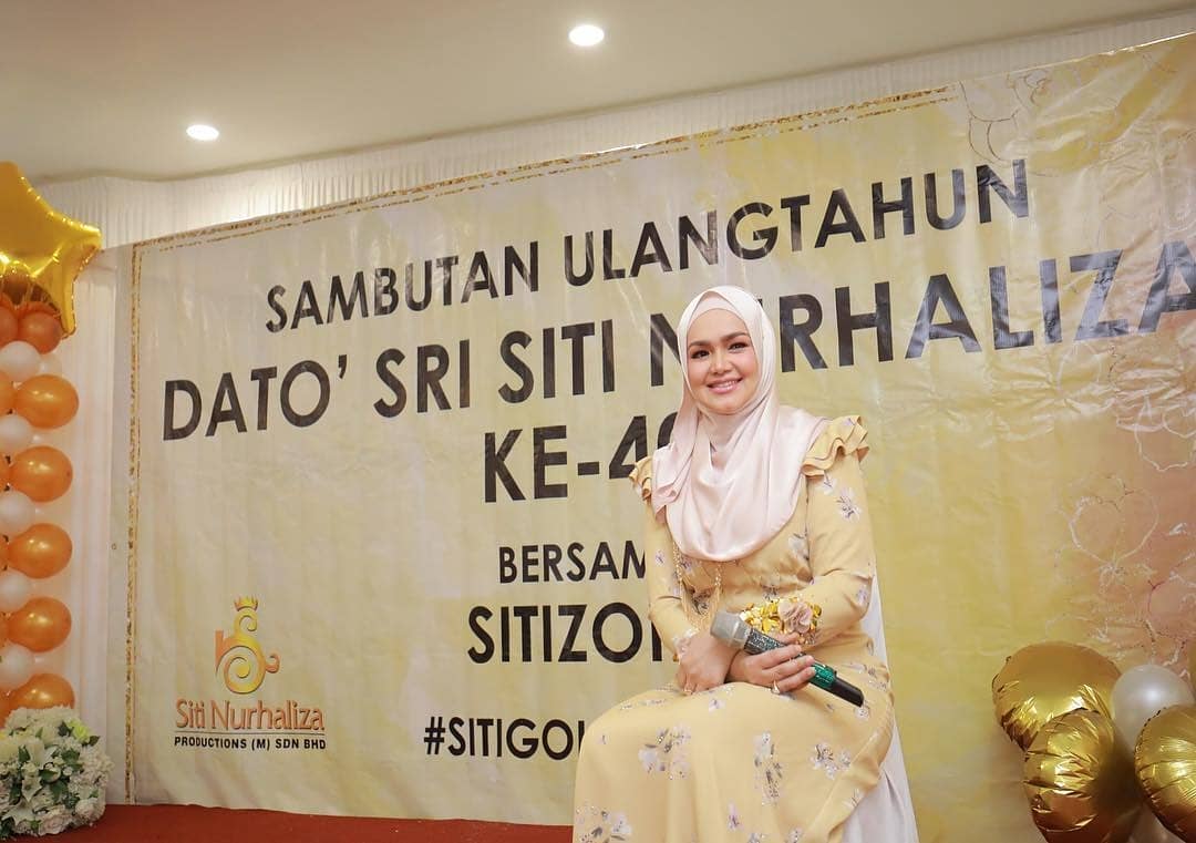 Intip Busana Mewah Siti Nurhaliza Di Pesta Ulang Tahun HijabDream