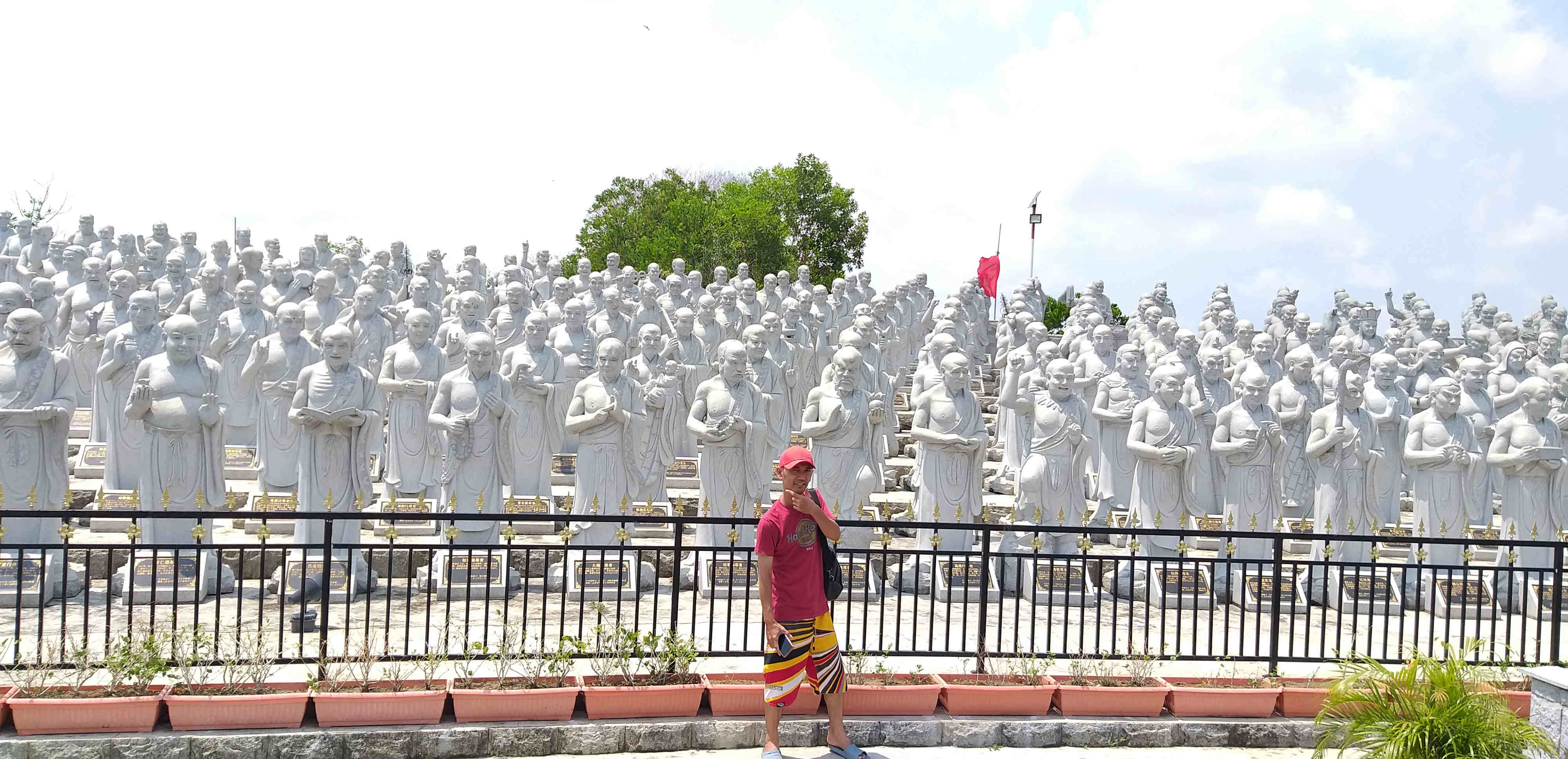 Patung Seribu Buddha Tanjungpinang, Kepri