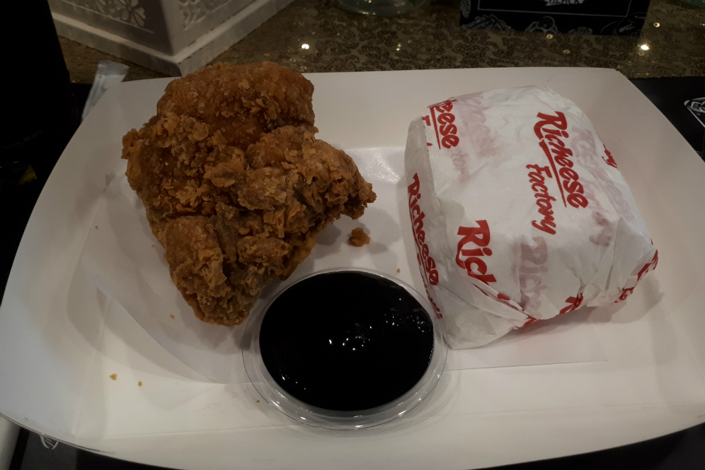 Rasakan Sensasi Keju Hitam Ala Richeese Factory Dreamcoid