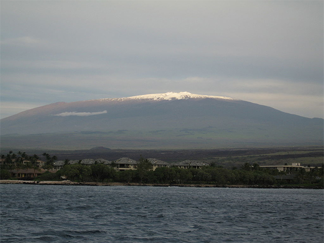  Mauna Kea, gunung tertinggi di dunia yang sebenarnya.