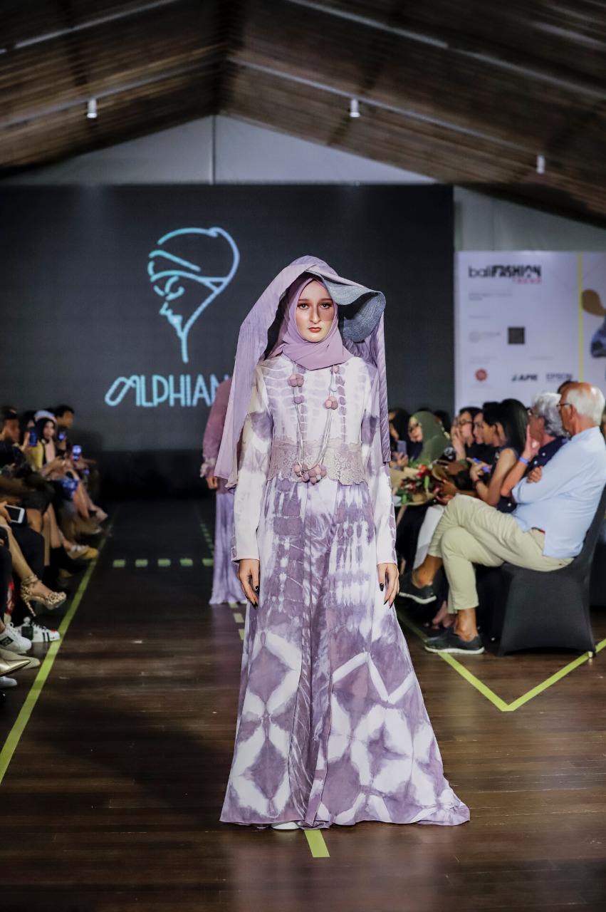 Bali Fashion Trend 2020