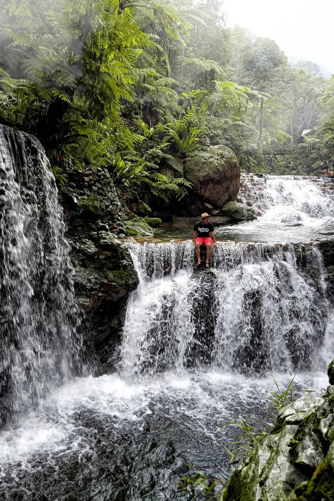 Melepas Penat Dengan Segarnya Berendam Di Curug Balong Endah