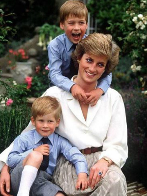 Pangeran William dan Harry saat kecil