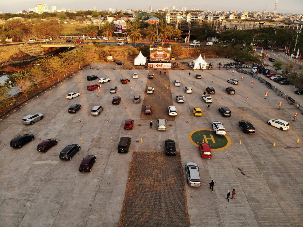 Mitsubishi Drive-in Cinema