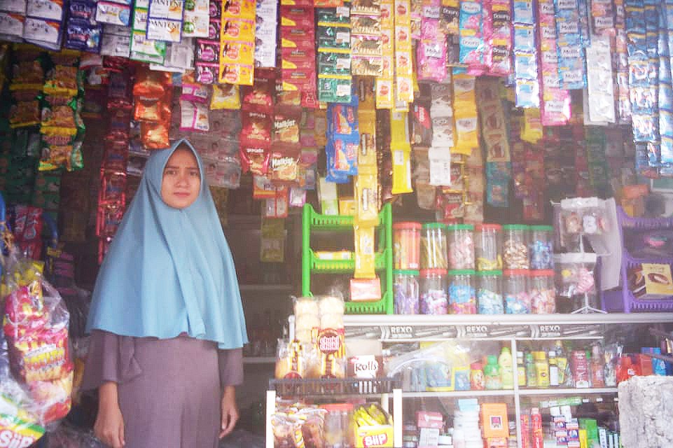 Pemilik Toko Aura (Mitra Grosir), Erni (Palembang)