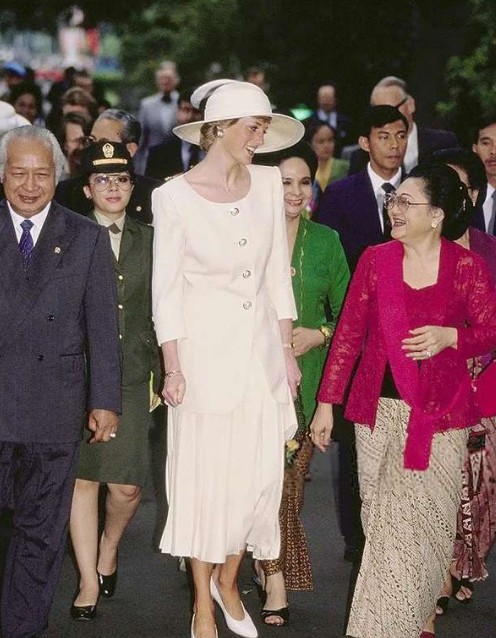 Mrs. Tien and Princess Diana