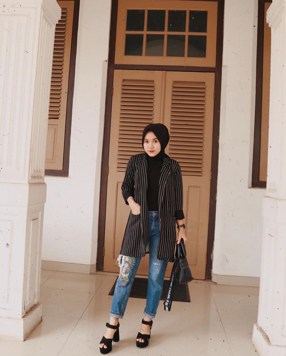 Fashion hijab stripes