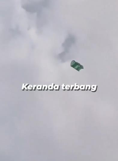 Misteri keranda terbang di atas langit Bekasi Barat.