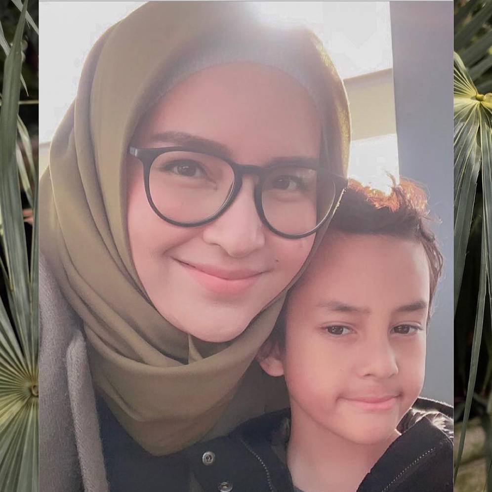 Zahra dan Mika