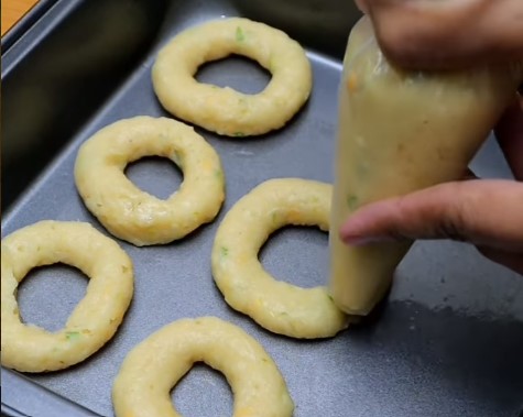 Cetak donat ayam