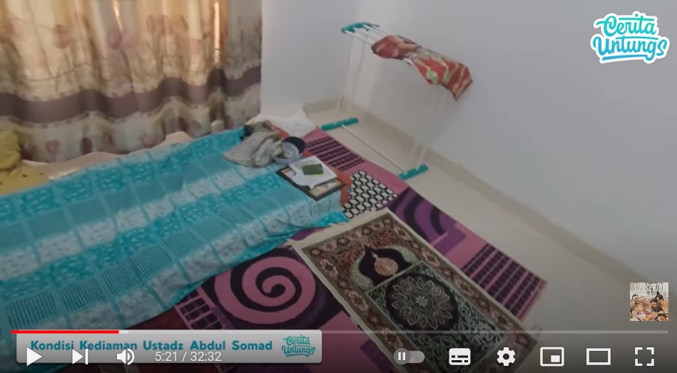 Kamar sederhana ustaz Somad