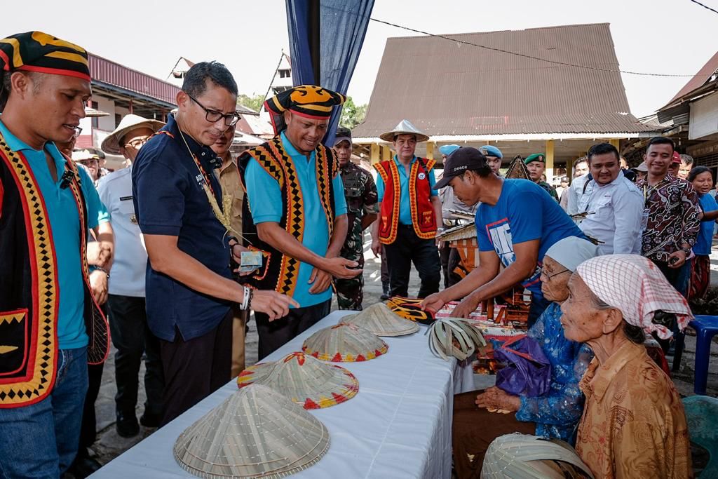 Adat dan Budaya Desa Wisata Hilisimaetanö Nias Selatan