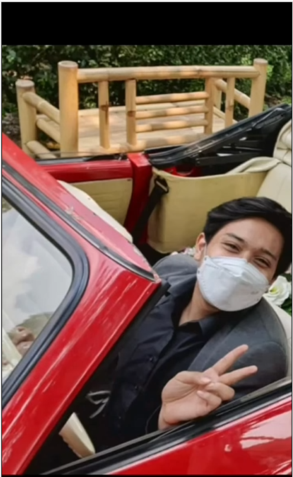 eril jadi sopir mobil pengantin 