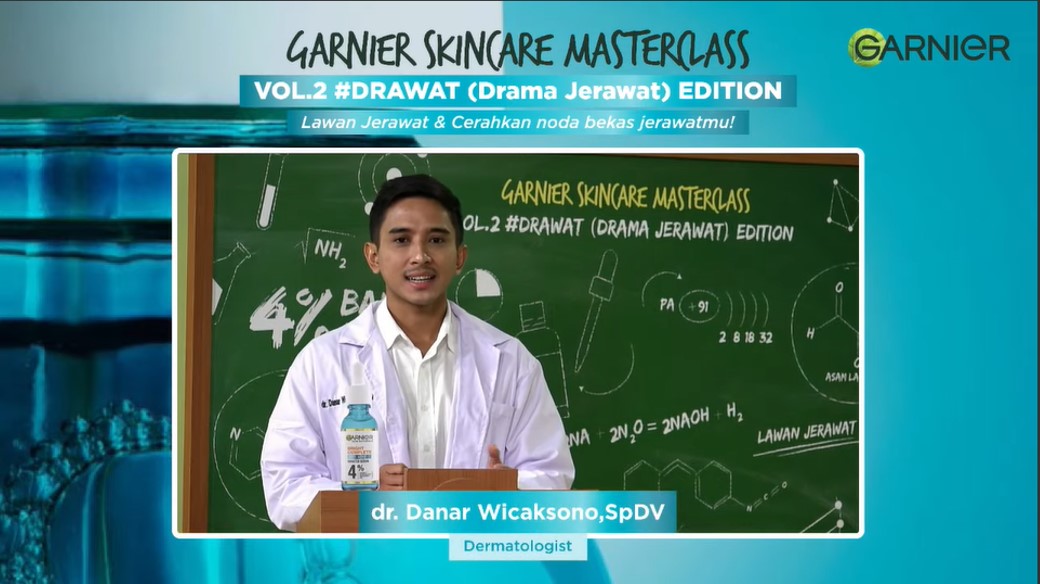 Dermatologist Danar Wicaksono at Garnier Skincare Masterclass