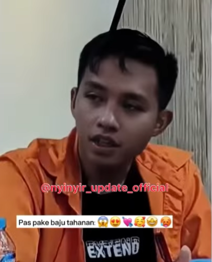 Viral Foto Diduga Bharada E Pakai Baju Tahanan