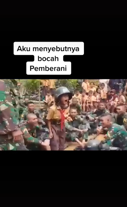 Aksi Siswa SD Pimpin Yel-yel Taruna TNI, Keberaniannya Tuai Pujian 