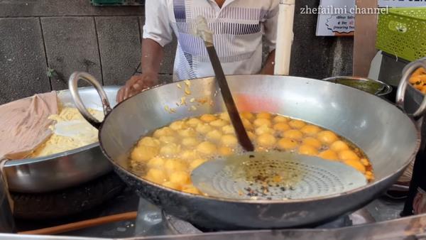 Camilan India yang mirip tahu bulat di Indonesia.