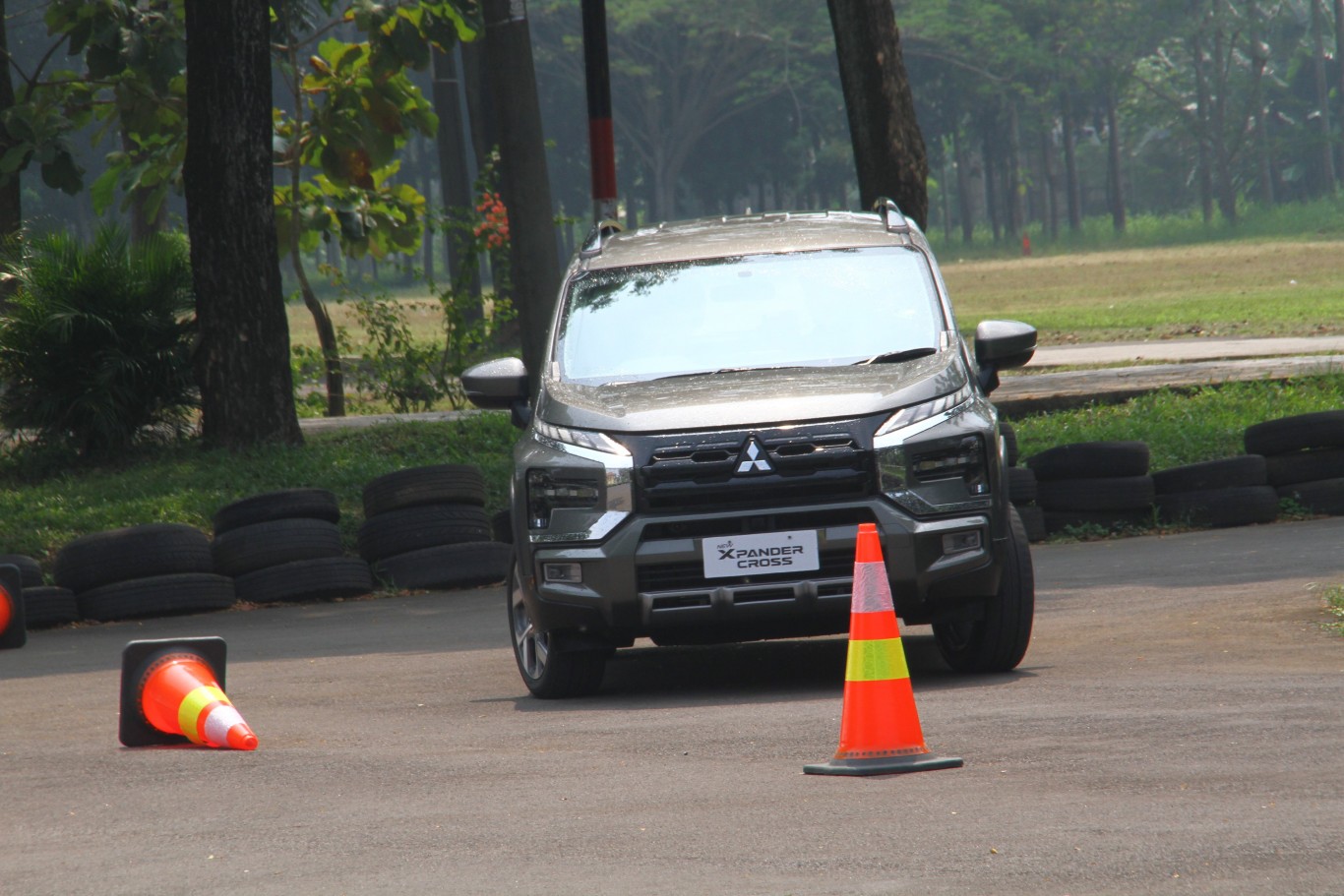 Mitsubishi New Xpander Cross