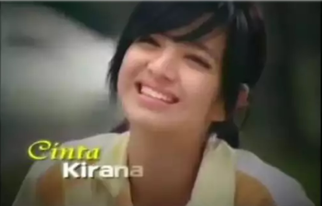 Photo of Nia Ramadhani playing in soap operas