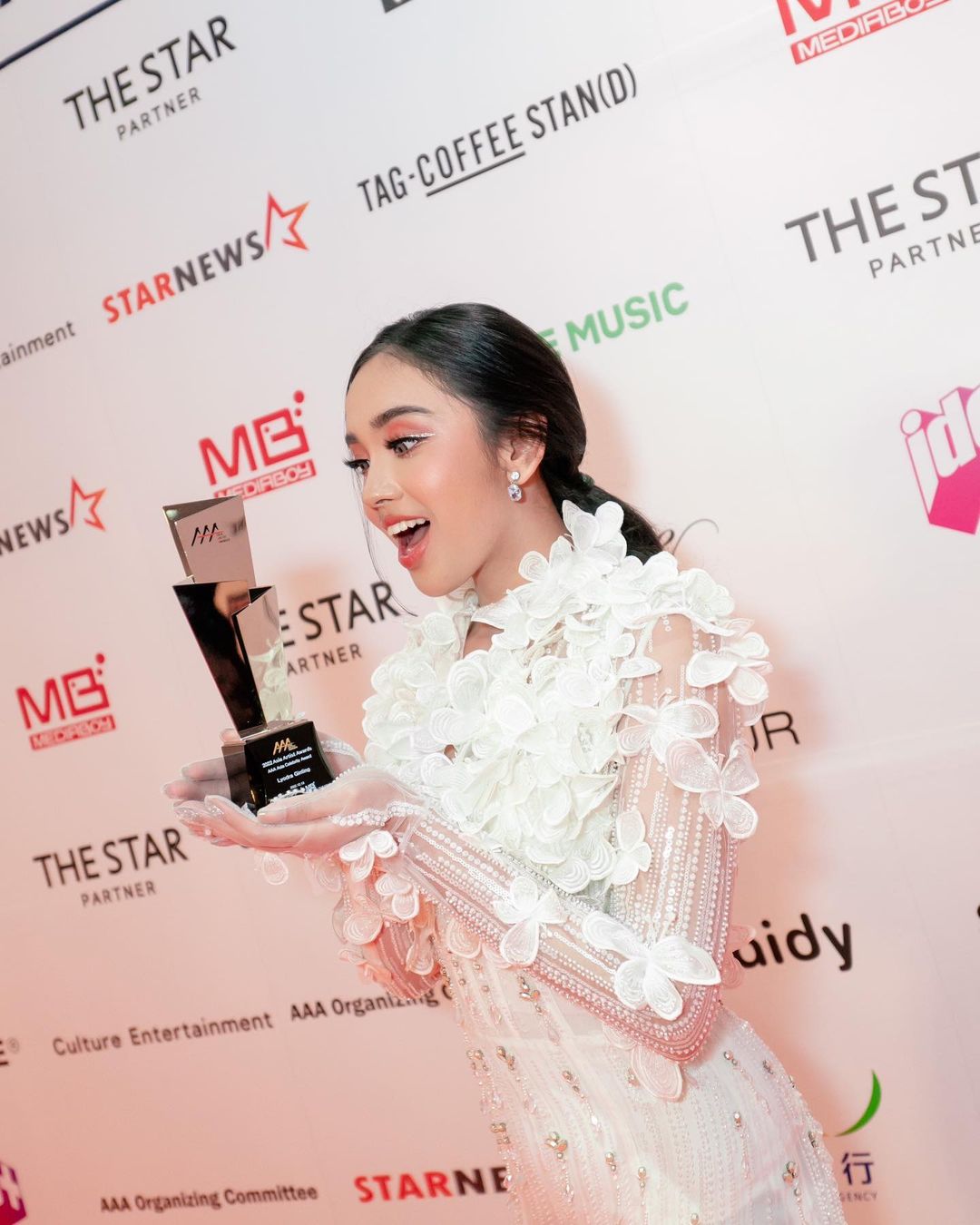 Lyodra at the Asian Artist Awards