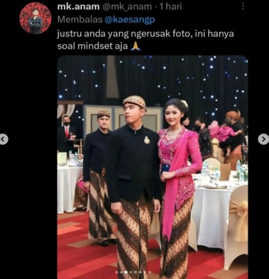 Funny Moment: Netizens Edit Photo with Gibran Behind Kaesang and Erina Gudono