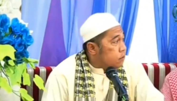 Ustadz asked to give a speech, turns out to only be asked to say greetings.