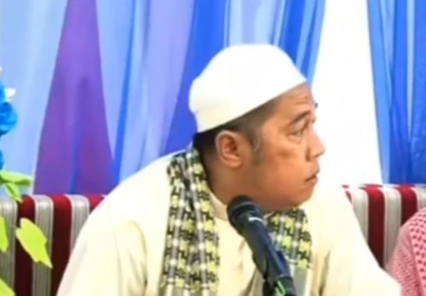 Ustadz asked to give a speech, turns out to only be asked to say greetings.