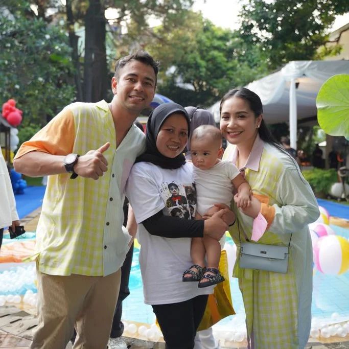 Sus Rini with Raffi and Gigi