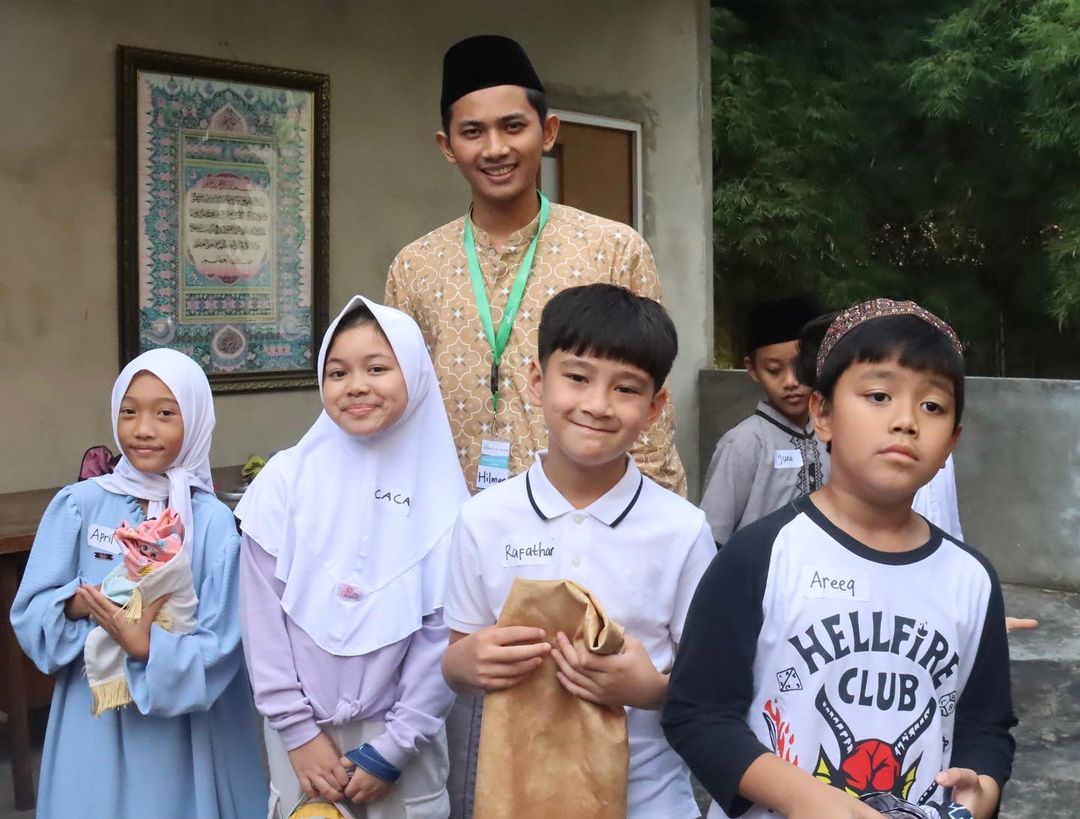 Rafathar's portrait in the flash Islamic boarding school