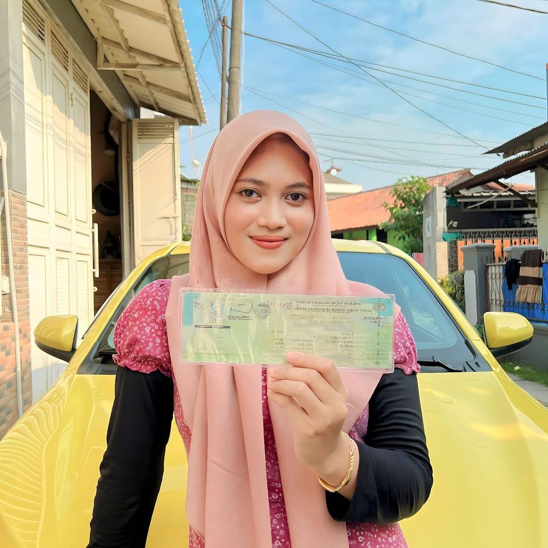 So Exciting, This Woman from Tangerang Finally Officially Receives a Toyota Agya Car for Rp1 from the Rp1 Shopee Flash Sale