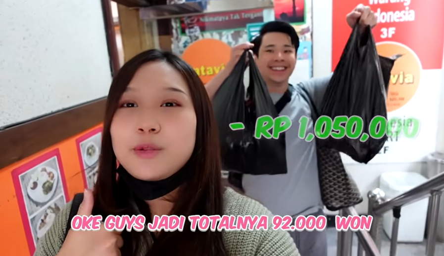 Potret Sisca Kohl dan Jess No Limit belanja di Supermarket Indonesia