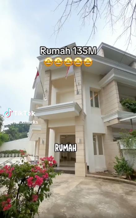 Home tour rumah mewah dan megah senilai Rp135 miliar.