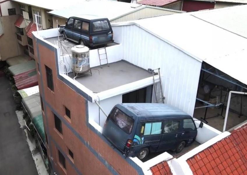 Parking cars on the roof.