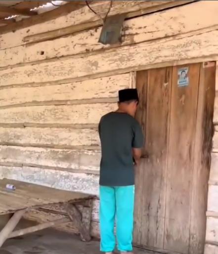 Penampakan rumah tua seharga Rp10 juta.