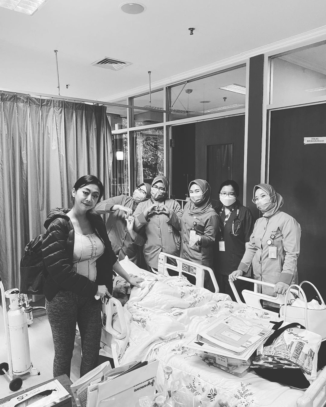 Asri Welas' Child Leaves ICU