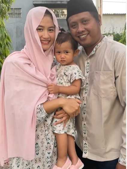 Portrait of Arsyandi Mulia and Lita Hendratno