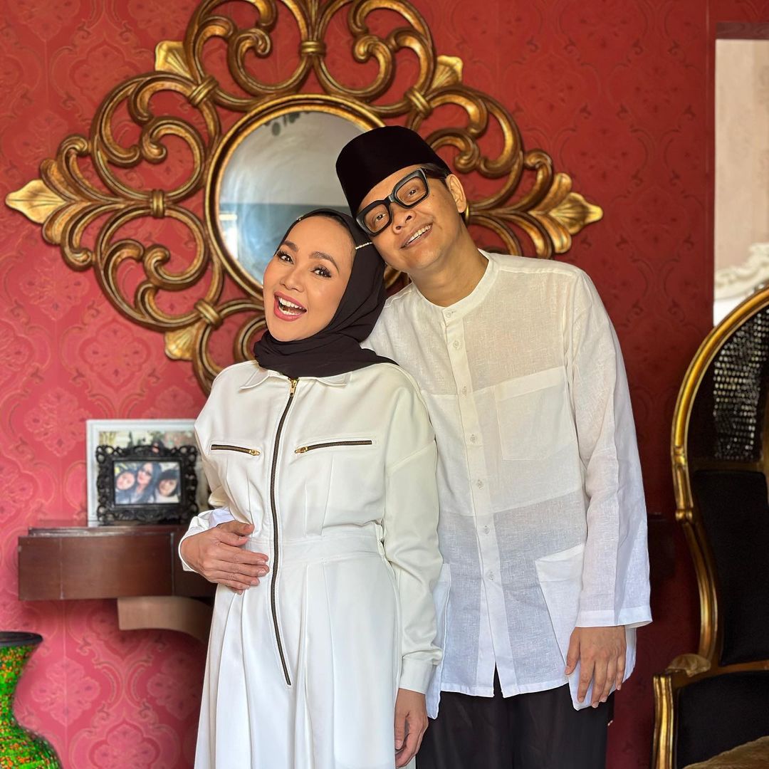 Armand Maulana and Dewi Gita