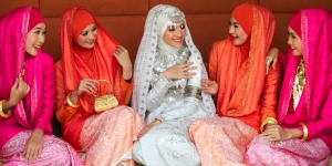 Hijab Bridal Buatan Indonesia Potensi Mendunia